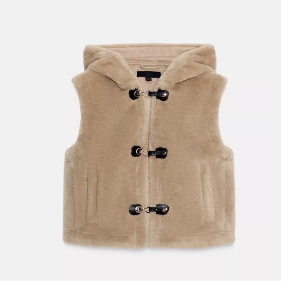 Zara SHEARLING TOGGLE VEST